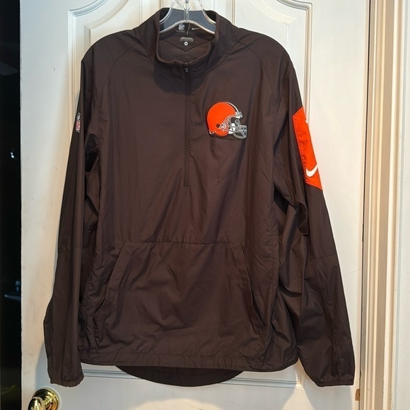 Nike Cleveland’s brown windbreaker NFL - Picture 1 of 7